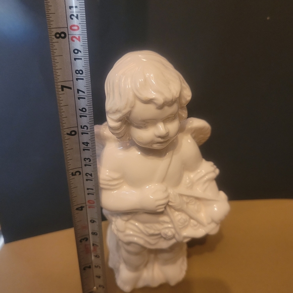 Vintage Winged Cupid Porcelain Vase - Picture 3 of 4